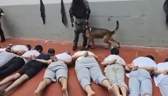 تعذيبٌ ممنهجٌ للأسرى الفلسطينيين بسجون الاحتلال