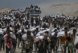 خبراء أمميون: الاحتلال يستخدم المساعدات غطاءً لعمليات عسكرية