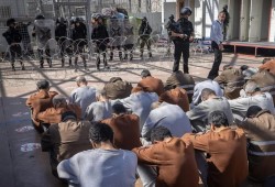 تعذيب الأسرى الفلسطينيين صعقا بالكهرباء في سجن جلبوع الصهيوني