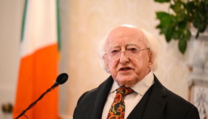 الرئيس الأيرلندي يدعو إلى استخدام القوة لإدخال المساعدات لغزة