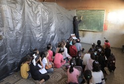 660 ألف طفل بغزة خارج المدارس.. الأونروا تحذر من ضياع جيل كامل