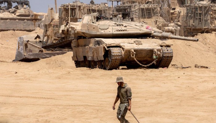 القسام تعلن تدمير ناقلة جند وتقصف تجمعاً لقوات الاحتلال في حي الزيتون