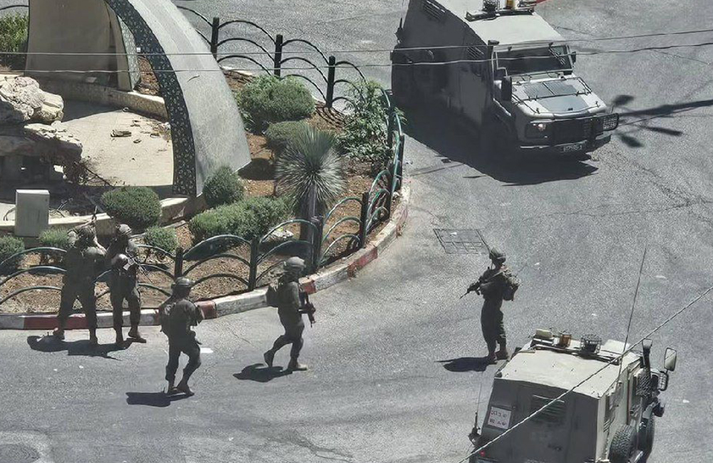 إصابات بالاختناق خلال قمع الاحتلال فعالية في الخليل