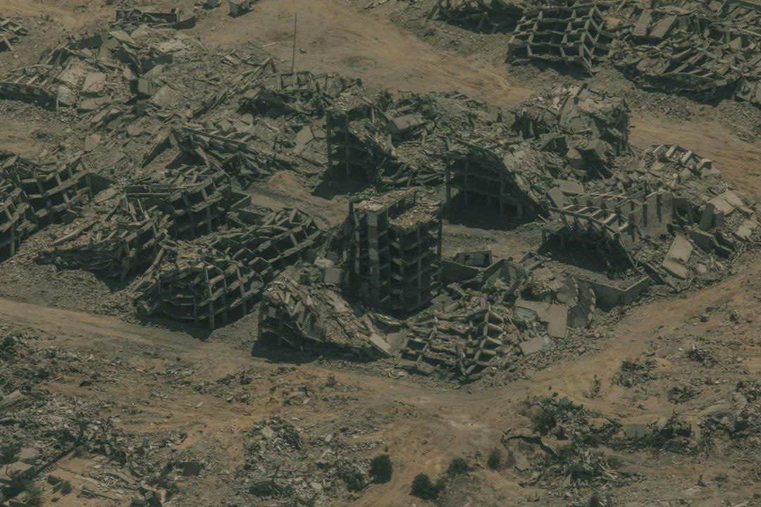 حماس: الاحتلال يرتكب جرائم تطهير عرقي بتدمير أحياء غزة