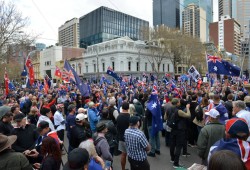 المظاهرة الـ100.. الأستراليون يواصلون احتجاجاتهم ضد مجازر غزة