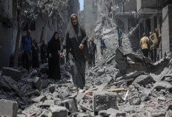 الاحتلال يدفع سكان غزة إلى النزوح القسري عبر المدرعات المفخخة