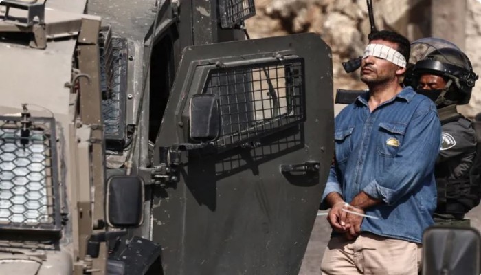 الاحتلال يشن حملة دهم واعتقالات في الضفة