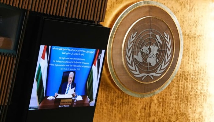 حماس ترد على تماهي رئيس السلطة الفلسطينية مع الاحتلال