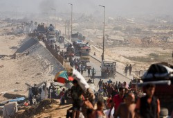 البقاء في غزة.. الأهالي متمسكون بمدينتهم وإفشال مخططات الاحتلال