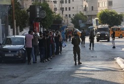 الاحتلال يعتقل أطفالا وأسرى محررين بالضفة