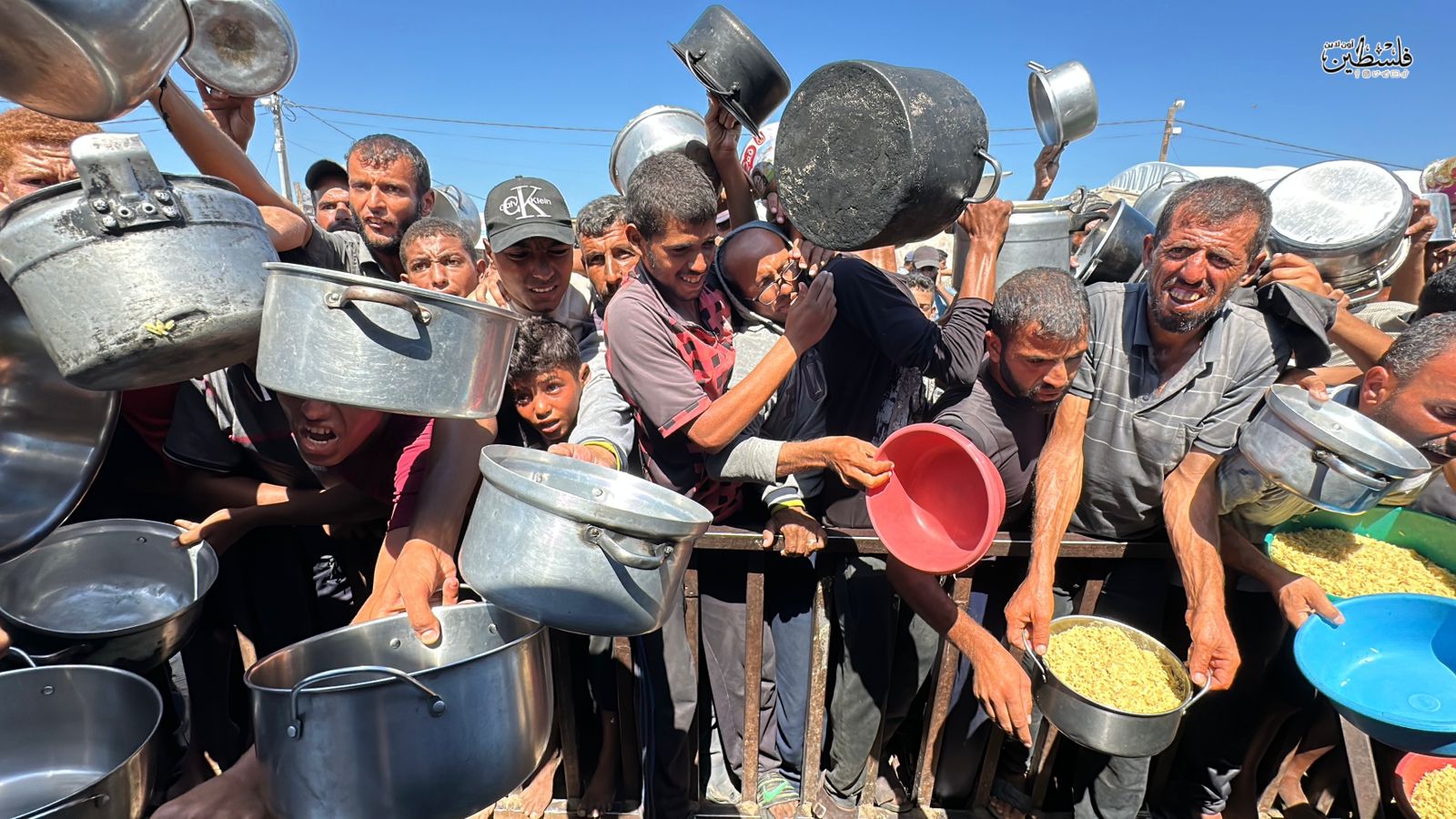 مسئول أممي: آلاف الأطنان من المساعدات جاهزة لدخول غزة