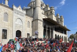 مظاهرة حاشدة في إسطنبول بالذكرى الثانية لطوفان الأقصى