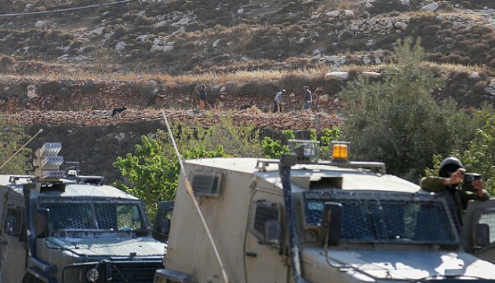 الاحتلال يشن حملة دهم واعتقالات واسعة بالضفة