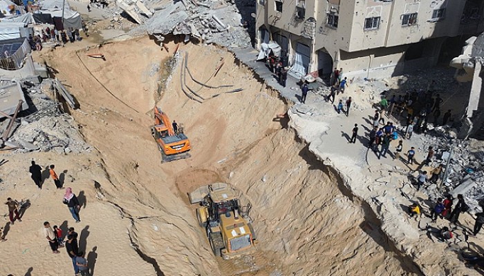 كتائب القسام تسلم الصليب الأحمر جثتي أسيرين للاحتلال