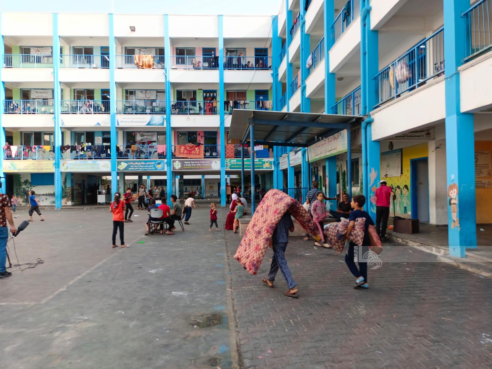 75 ألف نازح يحتمون في 100 مبنى للأونروا بغزة