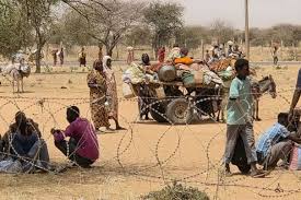 المجاعة تتفاقم في الفاشر ونزوح عشرات الآلاف وانهيار الخدمات