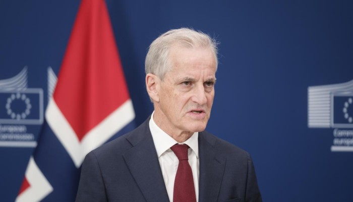 هجوم صهيوني على رئيس وزراء النرويج لمشاركته ضد العنصرية