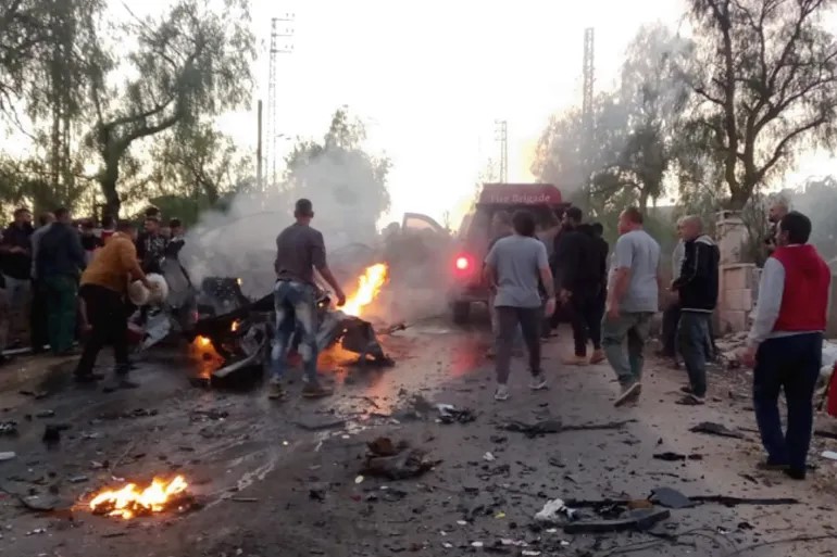 13 شهيدًا بمجزرة صهيونية في مخيم عين الحلوة جنوبي لبنان