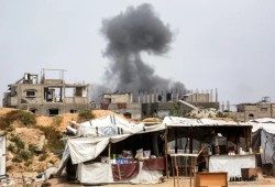 الاحتلال يواصل خروقات وقف إطلاق النار ويقصف شرقي غزة