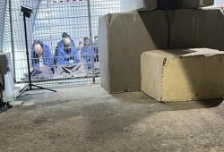 9300 أسير فلسطيني في سجون الاحتلال بينهم مئات الأطفال والنساء