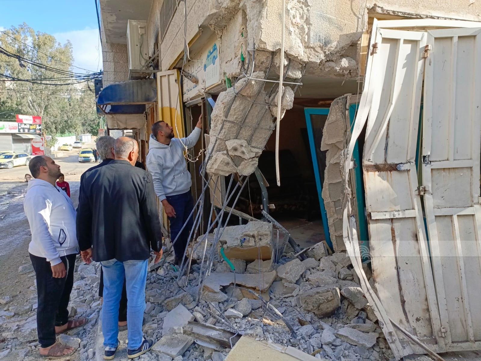 جيش الاحتلال يواصل تدمير مخيم نور شمس في طولكرم