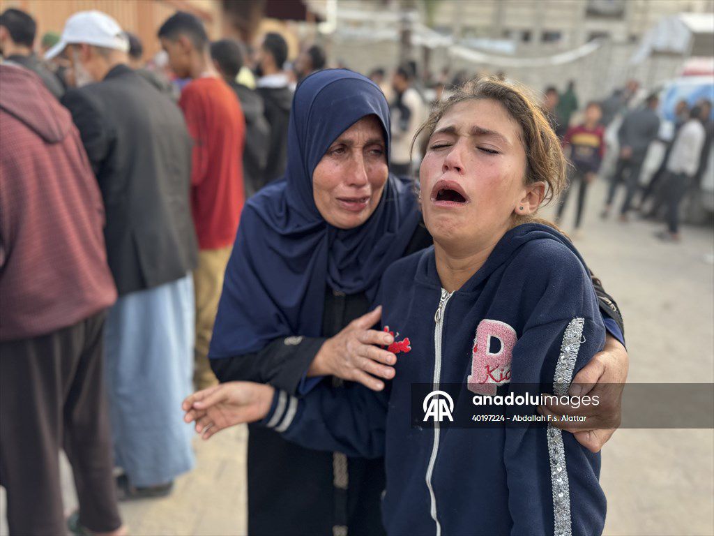 4 شهداء في قصف صهيوني لخيمة تؤوي نازحين بغزة