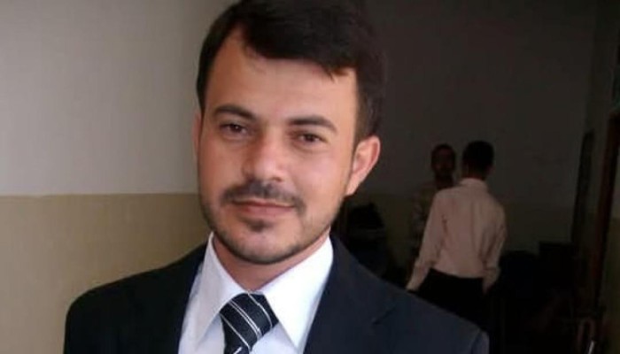 قوات الاحتلال تعتقل الصحفي الفلسطيني فاروق عليات