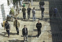 40 صحفيا فلسطينيا في سجون الاحتلال