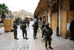 جيش الاحتلال يطلق عملية عسكرية في الخليل