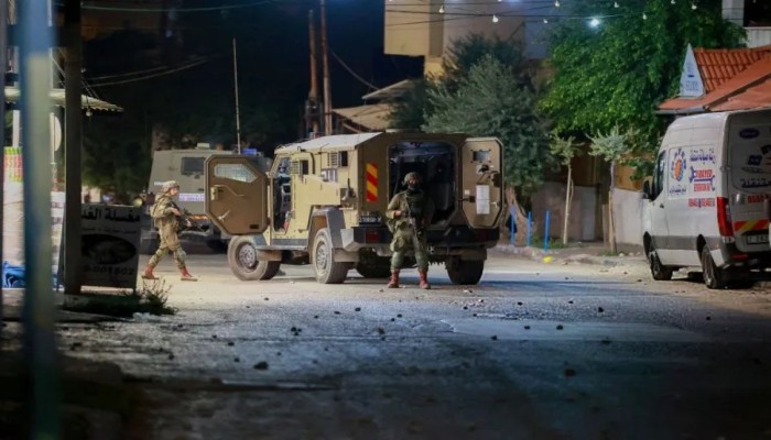 الاحتلال يواصل عدوانه في الخليل لليوم الثاني