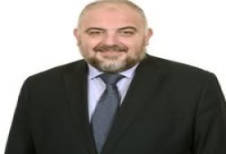 زوجي لا يحتويني عاطفيا!