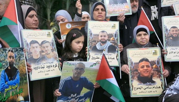 سجون الاحتلال ترتكب جريمة إبادة ضد الأسرى الفلسطينيين