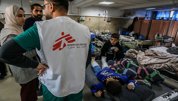 أطباء بلا حدود تعلق عملها جزئيا في مجمع ناصر بغزة