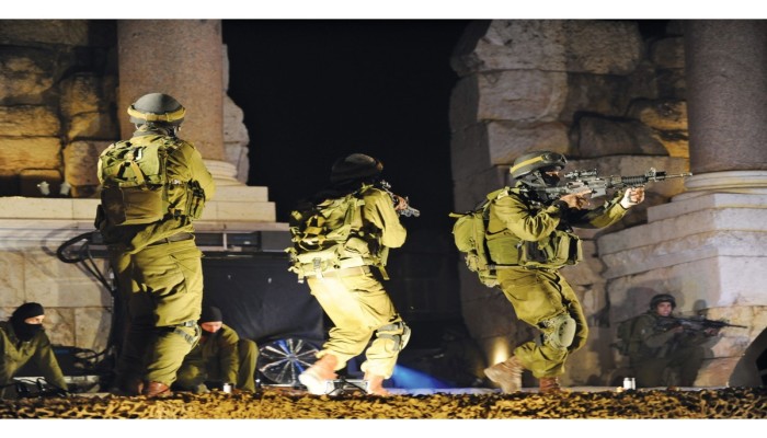 الاحتلال يشن حملة اعتقالات واسعة في الضفة والقدس