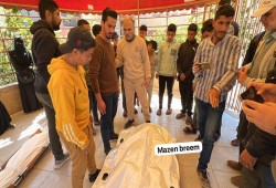 استشهاد مواطن وإصابة طفلته بخروقات الاحتلال لاتفاق غزة