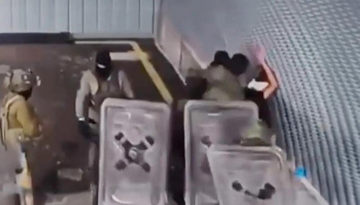 الاحتلال يلغي اتهام جنود صهاينة اعتدوا جنسيًا على أسير فلسطيني