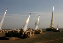 إيران تواصل قصف الكيان الصهيوني وتتوعد جنود أمريكا