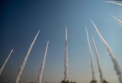 إيران تقصف وسط  الكيان الصهيوني بصواريخ خرمشهر