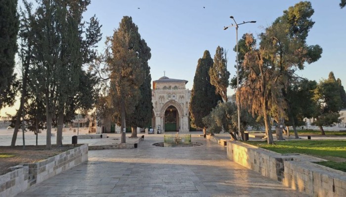 حماس: تمديد الاحتلال لإغلاق الأقصى خطة لتفريغ المسجد