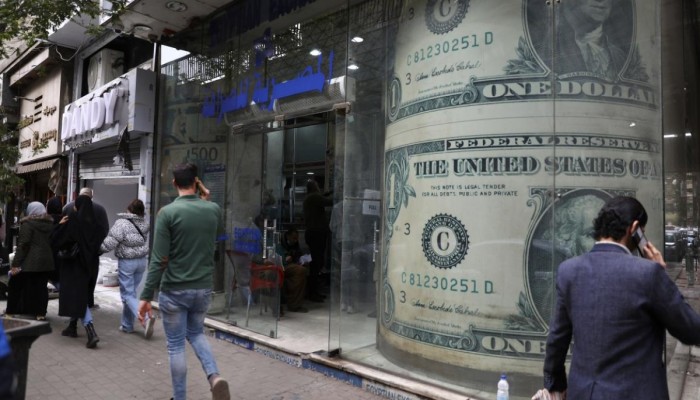 الدولار يواصل الارتفاع ويتجاوز.54.6 جنيها