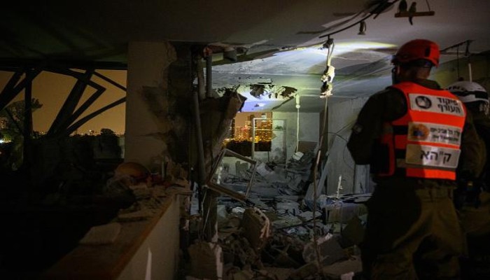 إيران تقصف تل أبيب بصواريخ انشطارية وتؤكد: لا ثقة في ترامب