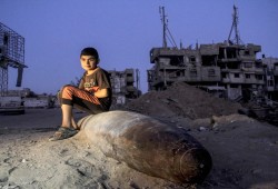 الذخائر غير المنفجرة تهدد حياة السكان في غزة