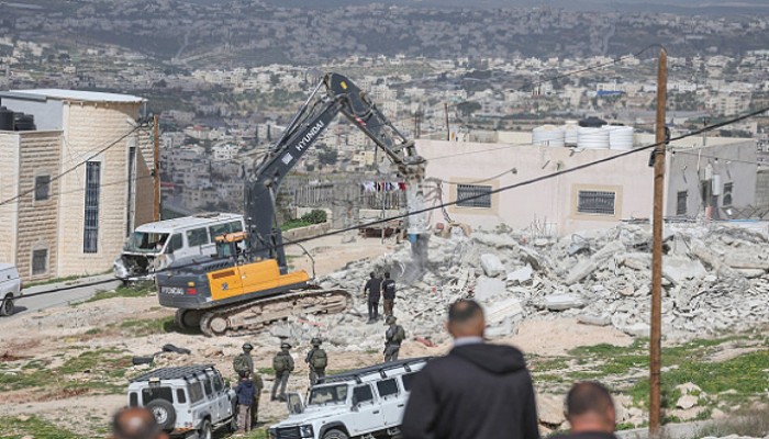 الاحتلال يجبر مقدسياً على هدم منزله قسرياً في سلوان