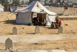 .2900 طفل بغزة بين أنقاض الحرب ومصير مجهول