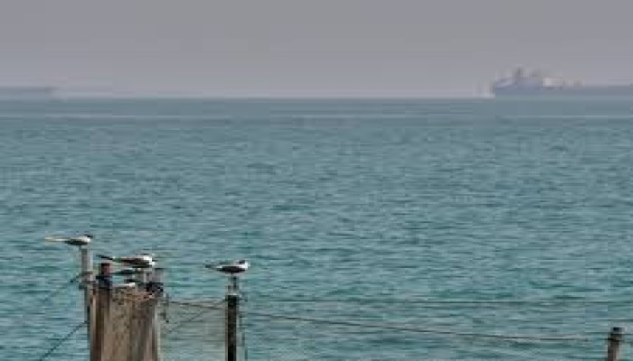 رفع الحصار البحري قد يعيد إيران إلى مفاوضات إسلام آباد