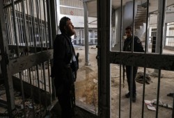 مقاطع مصورة من سجن صيدنايا قبل سقوط الأسد بأيام