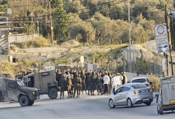صهاينة ينبشون قبر فلسطيني شمال الضفة بحماية جيش الاحتلال