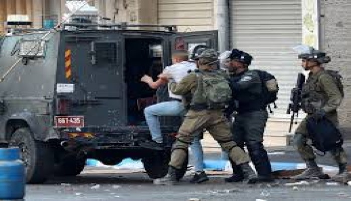 الاحتلال يشن حملة اعتقالات بالضفة ودعوات لتصعيد المواجهة