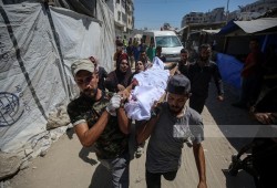 شهيد وإصابة بغارة صهيونية وسط غزة