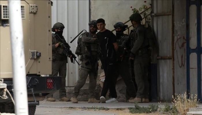 اعتقالات واسعة في حملة للاحتلال بالضفة